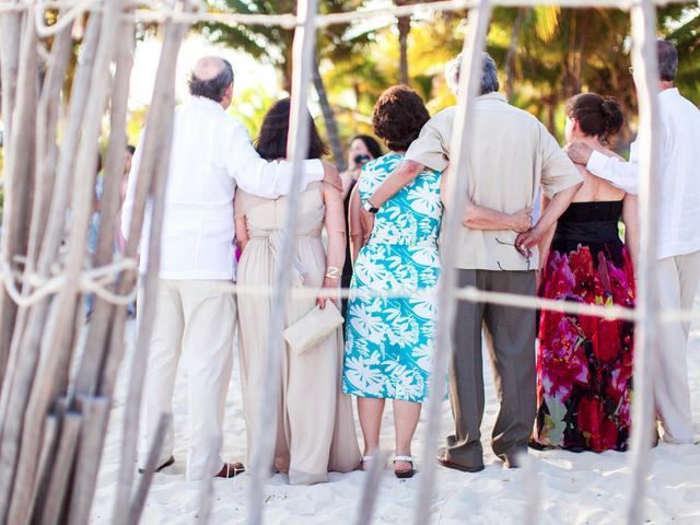 La boda de Rodrigo y Brenda en Playa del Carmen, Quintana Roo 31