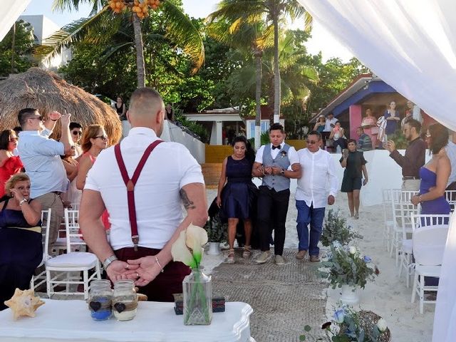 La boda de Pedro Manuel y Victor en Cancún, Quintana Roo 23