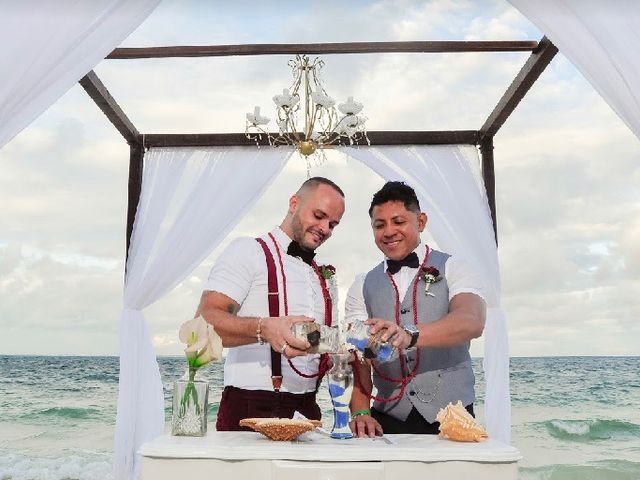 La boda de Pedro Manuel y Victor en Cancún, Quintana Roo 32
