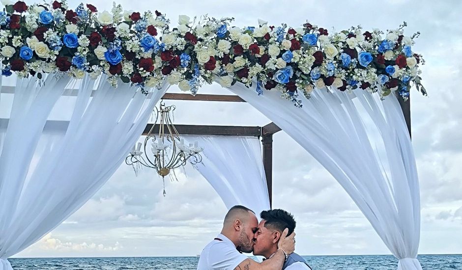 La boda de Pedro Manuel y Victor en Cancún, Quintana Roo