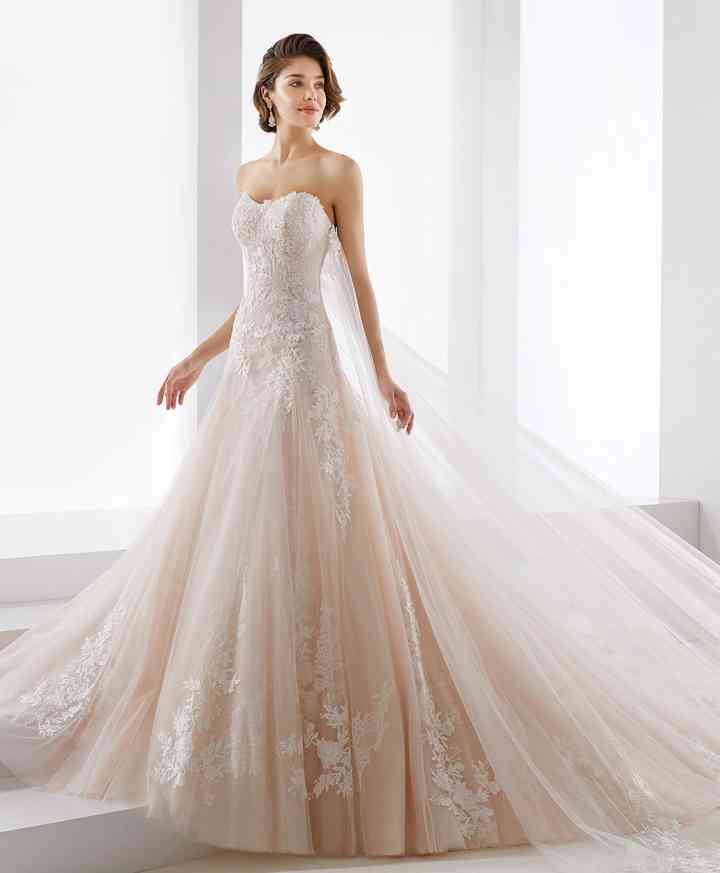 50 Vestidos De Novia En Nude La Competencia Del Blanco Nupcial Bodas Com Mx