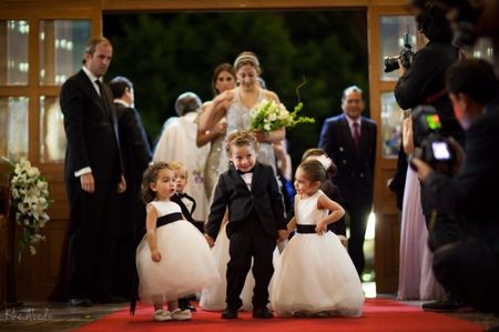 ¡¡ cómo deben lucir los pajes en una boda!!! tips de estilo para vestir a los más pequeños 11
