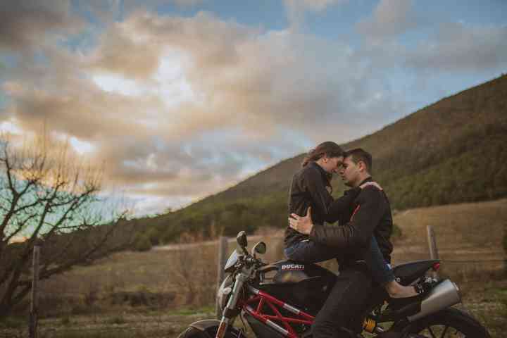 Luna De Miel En Motocicleta Como Prepararse Para La Aventura Bodas Com Mx