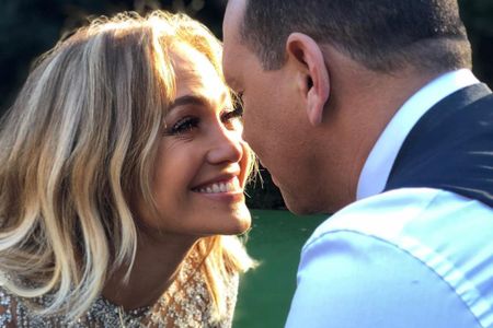 Jennifer Lopez ya tiene anillo de compromiso y ahora ¿la boda pa' cuándo?