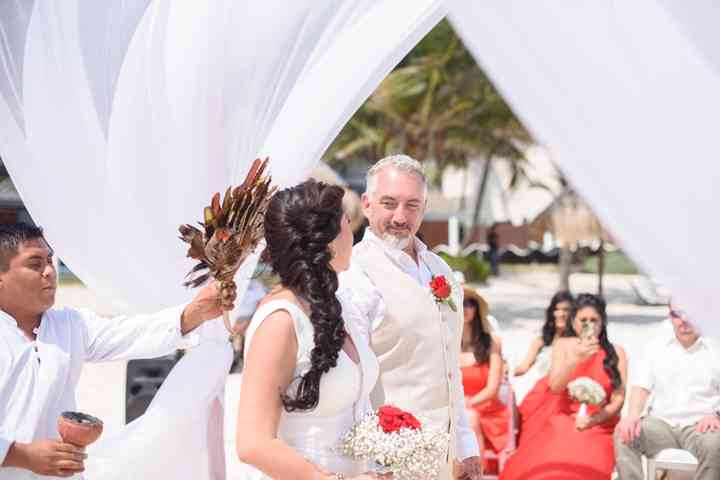 Trenzas Mexicanas Para Novias Revolucionarias Adelitas