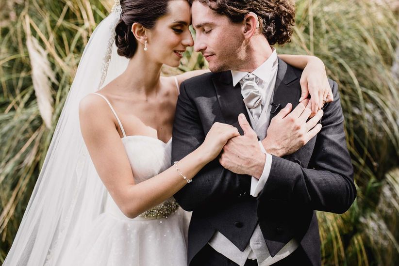 4 Aspectos Ba Si Cos Para Elegir Tu Traje De Novio Bodas Com Mx Estos juegos de vestir novias son ideales si te encantan las bodas y los vestidos de novia, porque vas a poder demostrar tu gusto para las ceremonias te aconsejamos que pruebes todos los juegos de vestir novias porque estamos seguros que te van a gustar tanto que te va a costar decidir cuál. elegir tu traje de novio