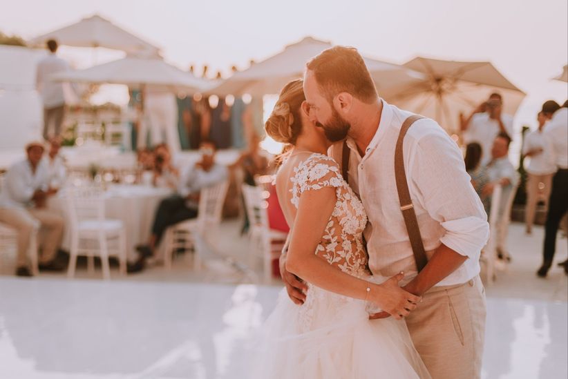Look Del Novio Para Una Boda En La Playa Vistete De Pies A Cabeza Bodas Com Mx