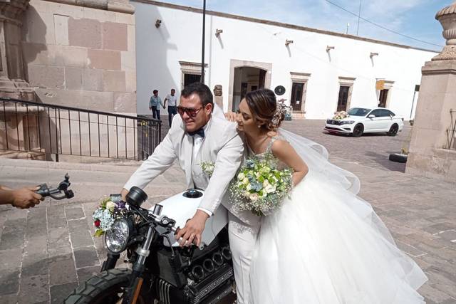 La boda de Fernanda  y Ariel  3