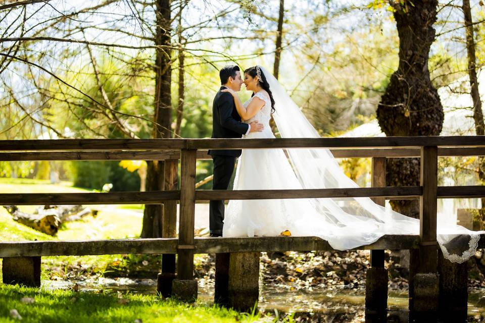 La boda de Lenika y Abner