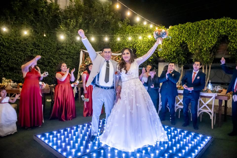 La boda de Alejandra y Devhani