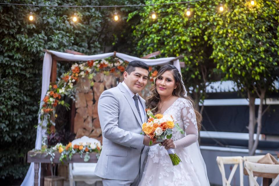 La boda de Alejandra y Devahni