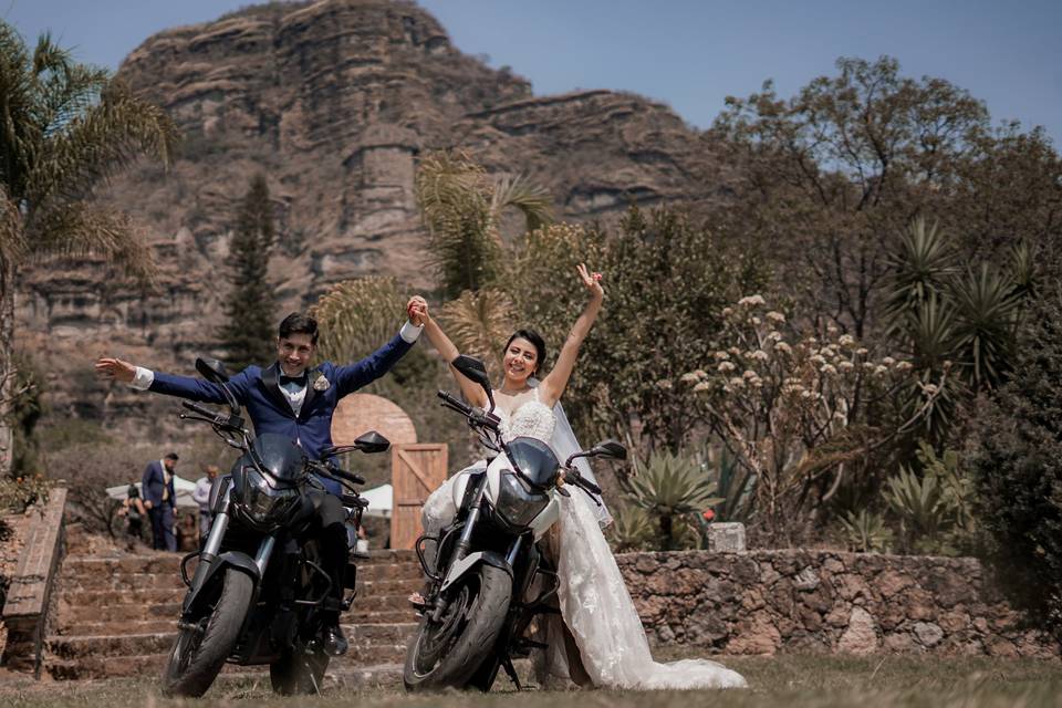 La boda de América y Alexander