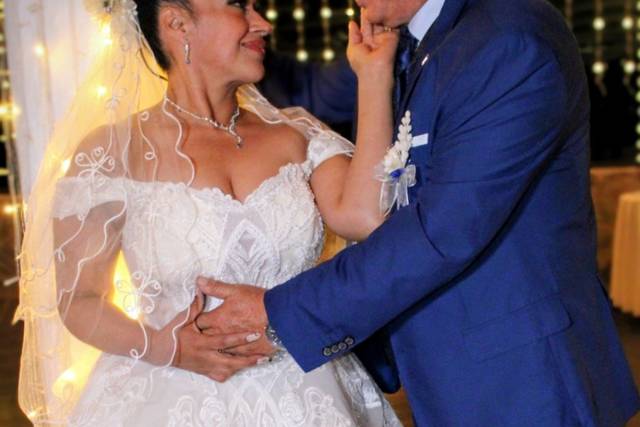 La boda de Lupita  y Raúl  2