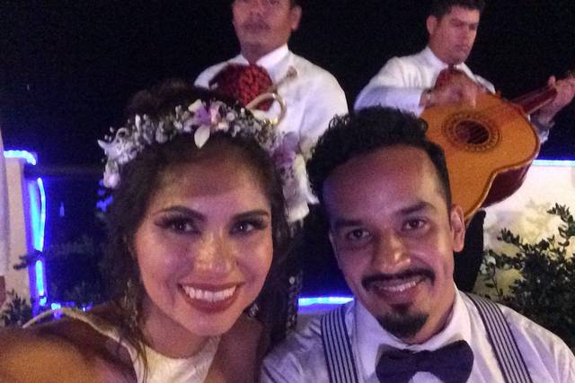 La boda de Claudia Flores y Jorge Castillo 3