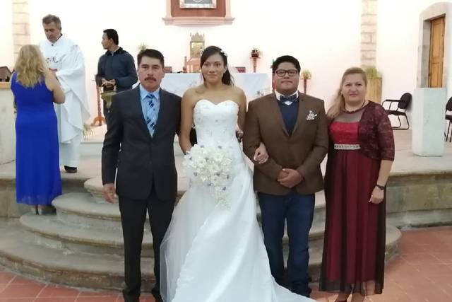 La boda de Montserrat  y Raymundo  2