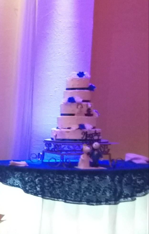 Mi Mundo Cake - 4