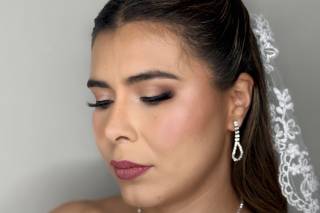 Airbrush Makeup & Beauty Studio by Lupita Castro - 14