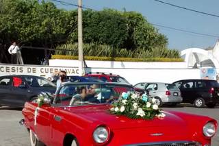 Autos Clásicos Momentos Mágicos - 14