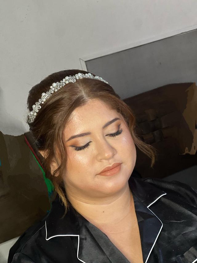 Elizabeth M Beauty - 3