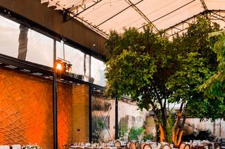 La Fábrica Patio - 11