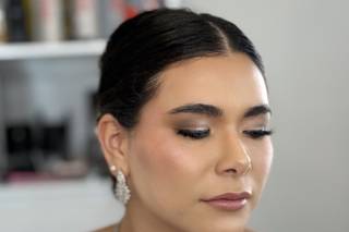 Airbrush Makeup & Beauty Studio by Lupita Castro - 10