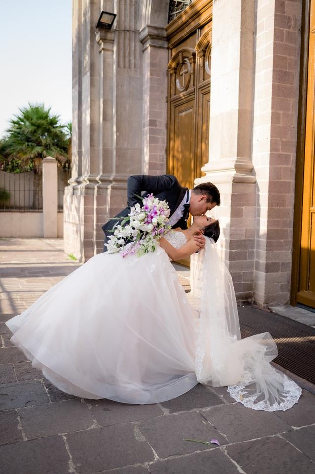 Aguirre & Almaguer - 2