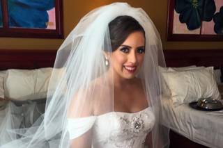 Bettz Flores Makeup & Hair Artist - 5