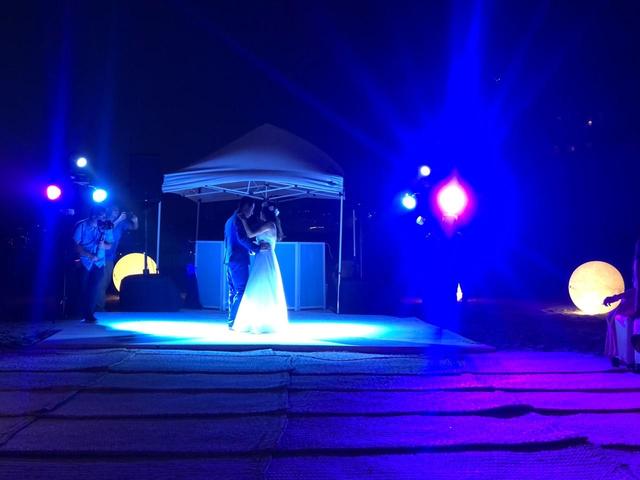 Clazzic Lighting & DJ - 4