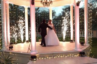 Close Up by Omar Villafaña - 4