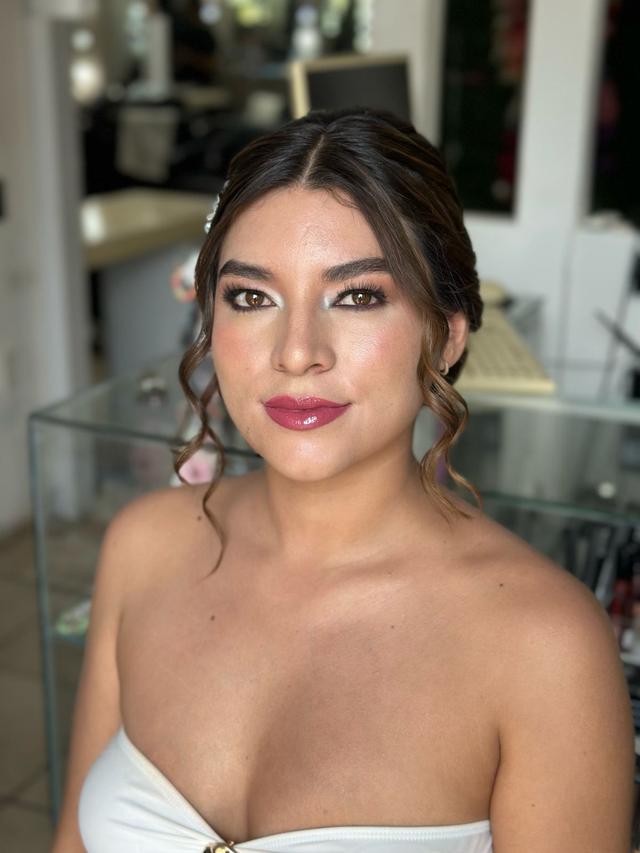 Talina Salinas by Alexandra Olvera Beauty Salon - 2