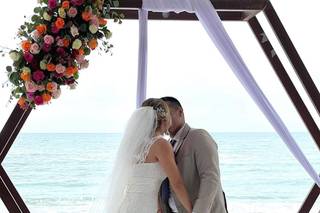 Karisse Weddings & Travel - 17