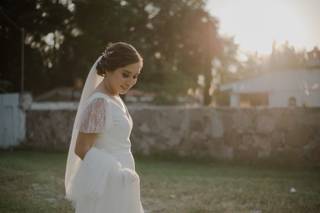 Paola Agredano Makeup & Hair - 11