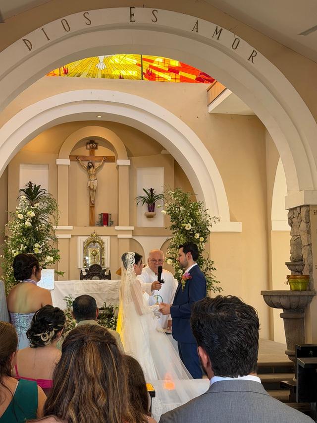 Awesome Weddings and Events - 1