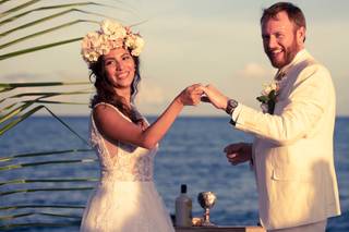 Mónica Manicure & Styling Salon - 4