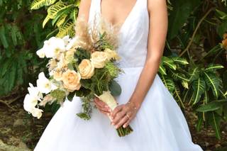Aline Alonso Make Up & Hair Studio - 12