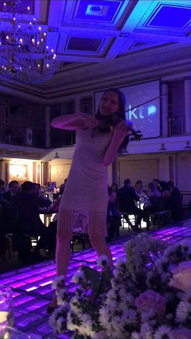Naomi Wilmshurst - Violinista - 2