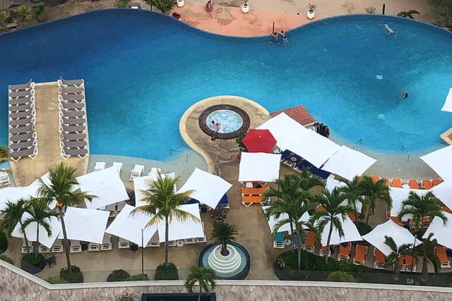 Azul Ixtapa 5