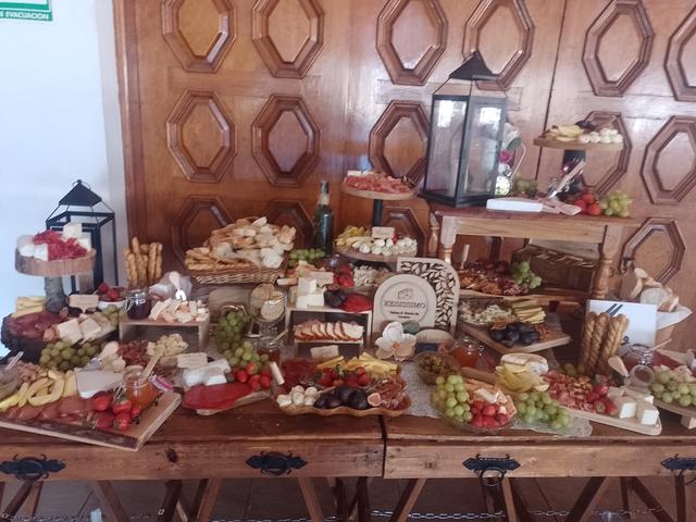 Kesissimo Mesa de Quesos - 3