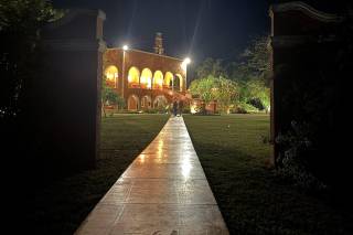 Buen Gusto & Co. Wedding & Event - 6