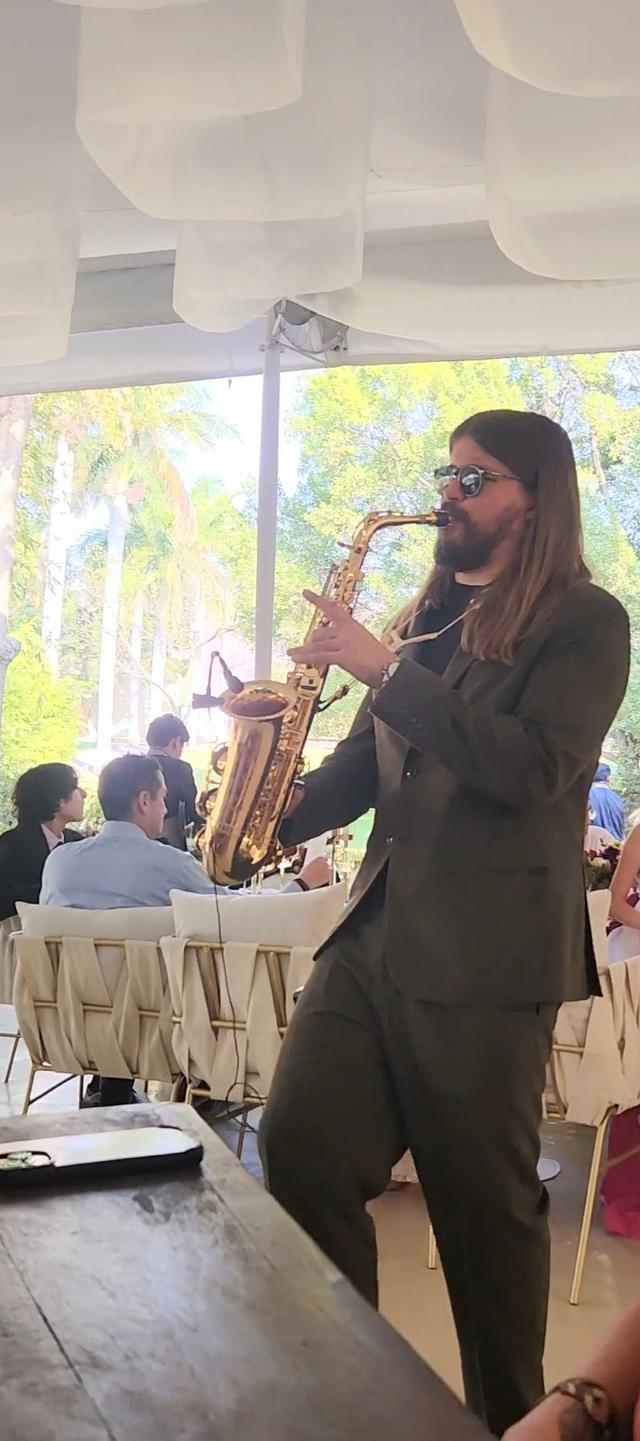 Anto Trueba Saxophonist - 1
