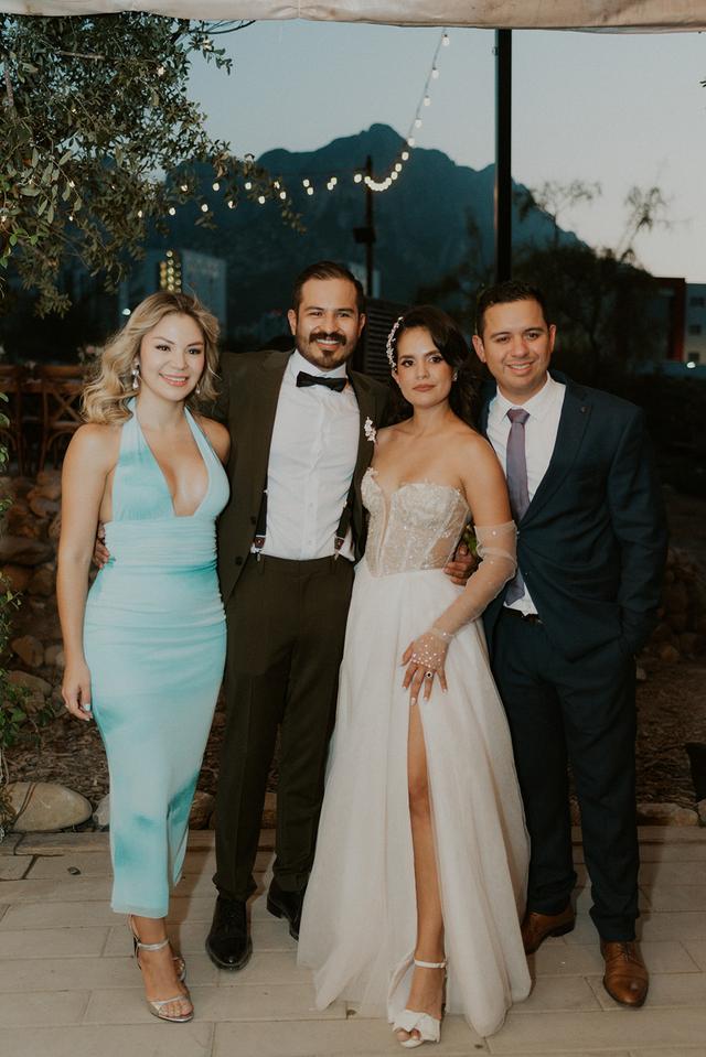 Sisi Novias - 2