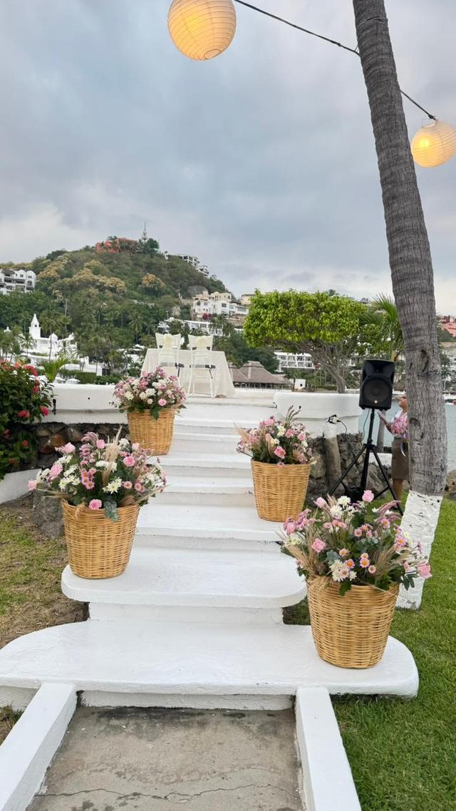 Diseño Floral Tropical - 2