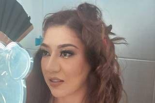 Andrea Flores - 6