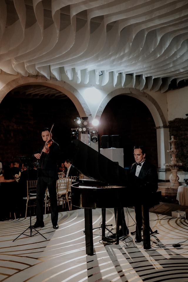 Roberto Mora - Pianista - 1