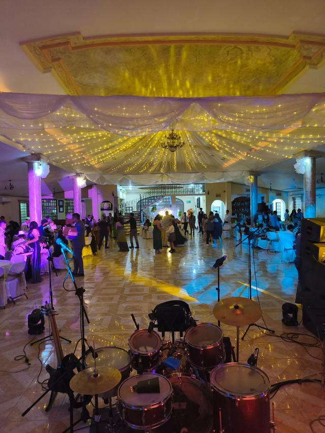 Producciones A&E - 1