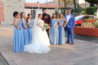 Vestidos Damas de Honor Modela Bella - 5