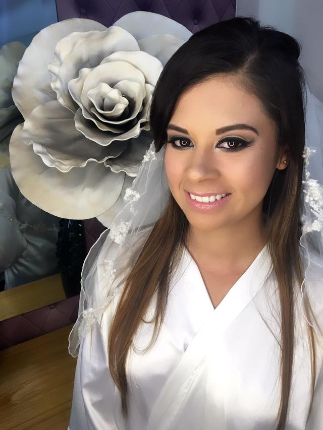 Bonita Make Up Studio - 1