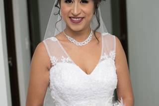 iO Makeup & Hair - 7