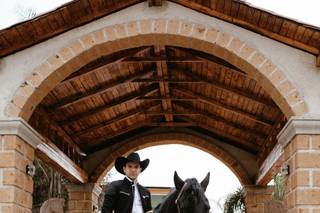 Aguirre & Almaguer - 11