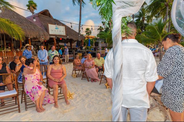 Mayan Beach Club - 3